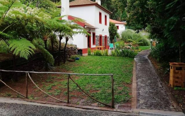 House With one Bedroom in Camacha, With Wonderful Mountain View, Enclo