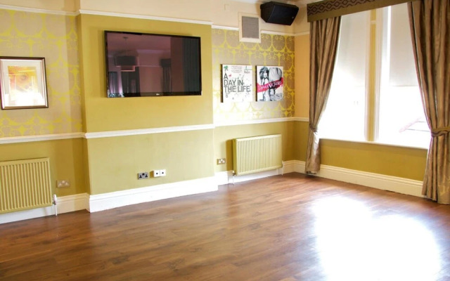 Fernhurst Lodge by Greene King Inns