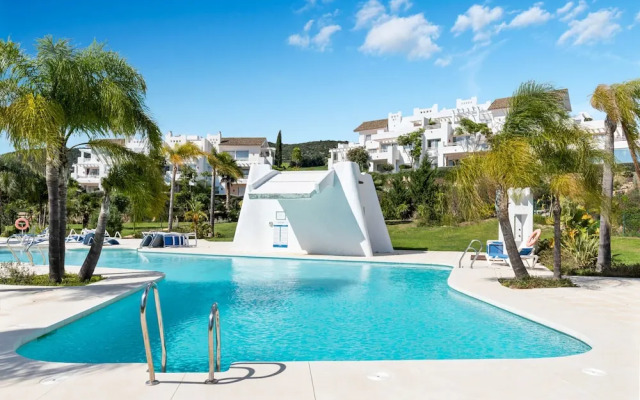 Scenic Apartment in Alcazaba Lagoon Ref M55