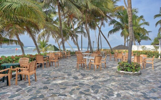 Coral Costa Caribe Beach Resort - All Inclusive