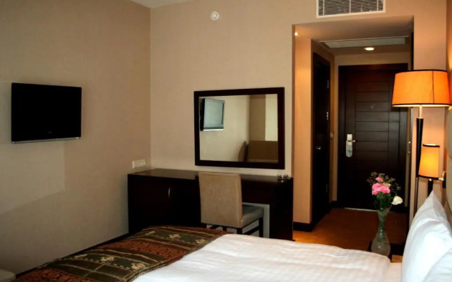 Cetin Otel