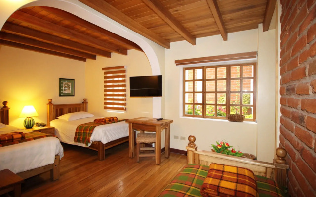 Vieja Cuba Hotel