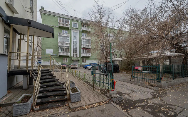 Лайт Апартаменты на улице Сакко и Ванцетти