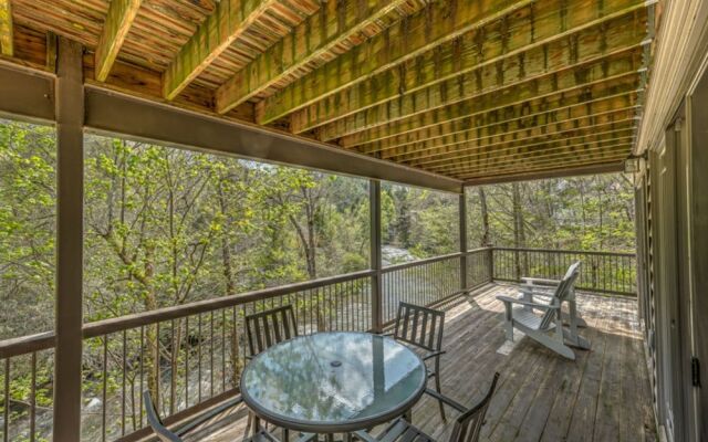 Falcons Nest by Escape to Blue Ridge