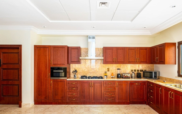 LUX Holiday Home - Frond A 1 - Hotel in ดูไบ - Photo 5