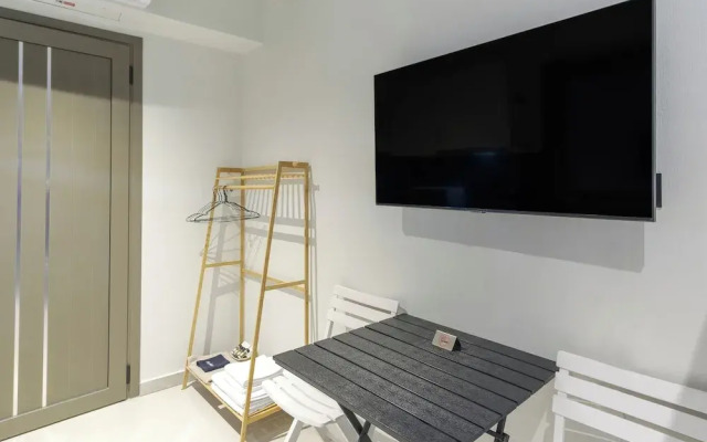 Aura Luxury Suites - Olympiada Cozy Getaways