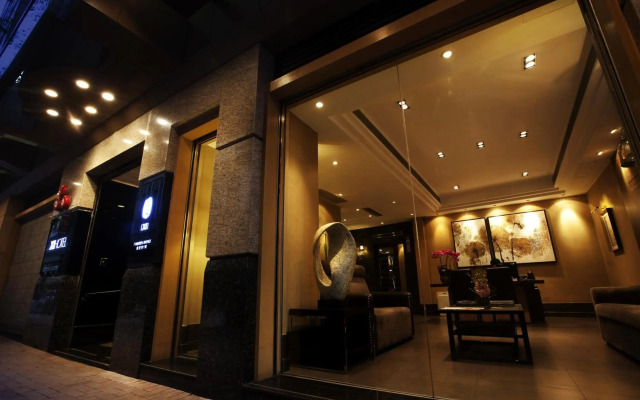 Xi Hotel