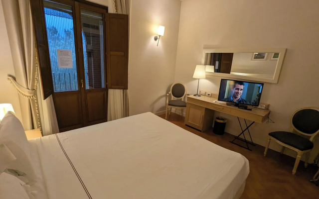 Saturnia Tuscany Hotel