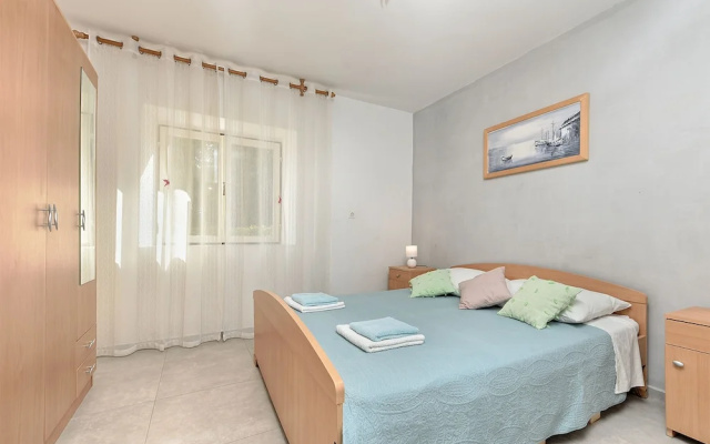 Welcoming Apartment With Garden