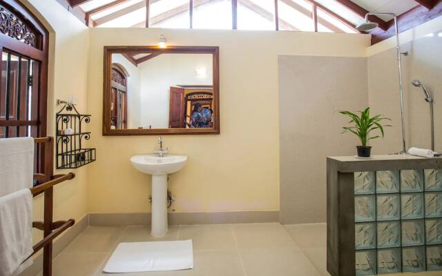 The Chalet - Whole Villa 2 Bedroom (Sleeps 4)