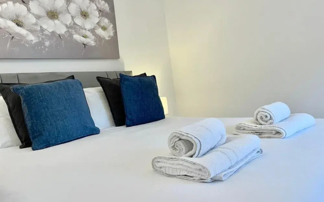 Modern 2 Double Bedroom-Free Parking