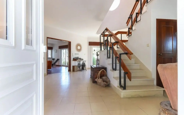 Sintra Classic Villa by Homing