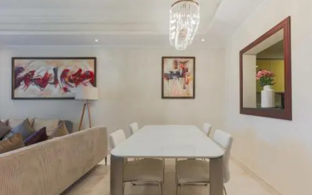 1-bedroom apartment with pool