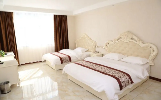 Super 8 Hotel (Tongliao Affiliated Hospital)