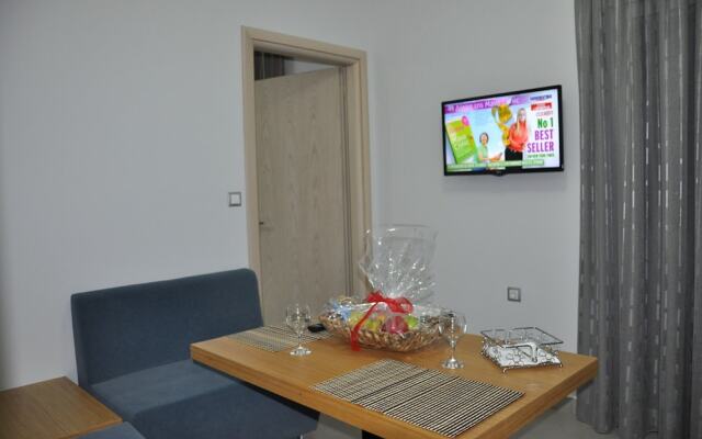 Daniel Apartments & Suites