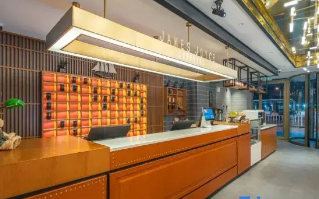 Zhefei Hotel (Tianjin Zhongbei Town Government Canal Culture Center Branch)