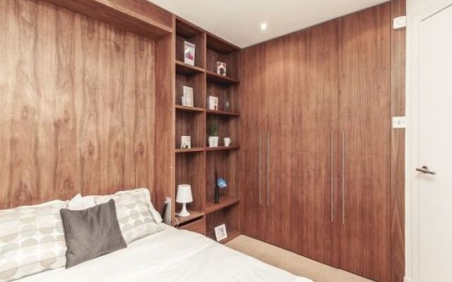 Long Lane Penthouse