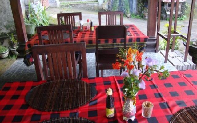 Edy Homestay