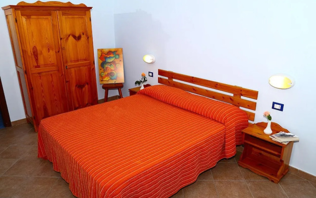 Eraclea Minoa Village