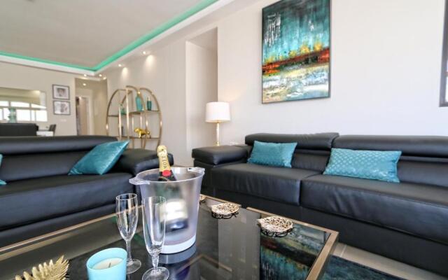Beachfront Luxury Residence, Playas del Duque, Puerto Banús, Marbella