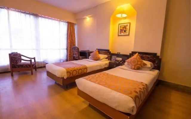 Hotel Rajmahal