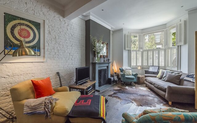 Ravenscourt Park Retreat