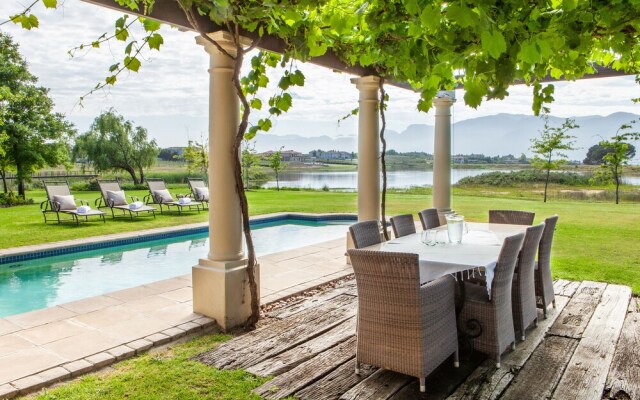 Villa Donkerkloof