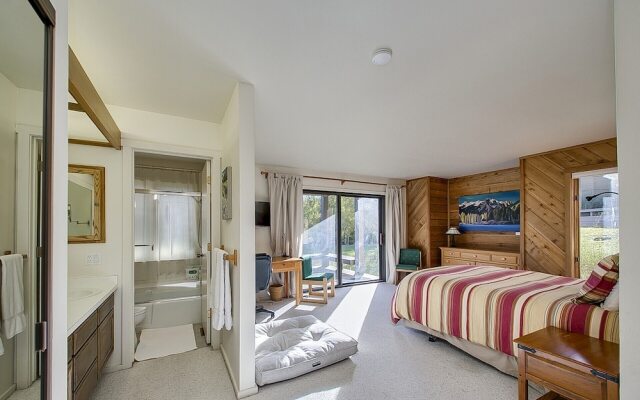 Teleidoscope Retreat