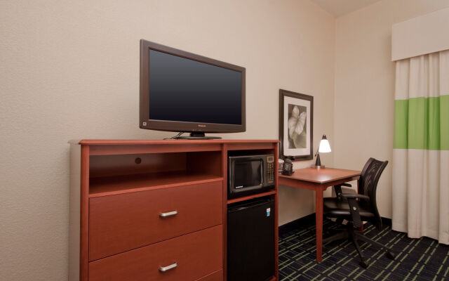 Fairfield Inn & Suites Jackson