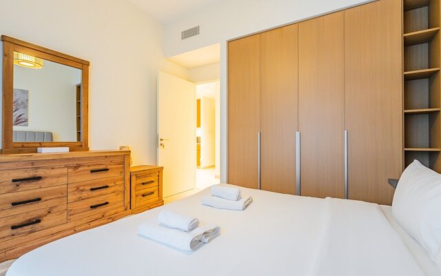 Creek Beachfront Heaven 1BR Luxe Harbor