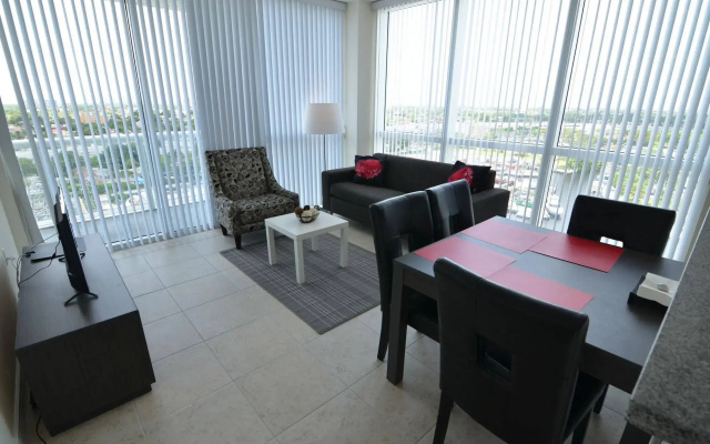 Riviera Luxury Living at River Oaks Marina and Tower