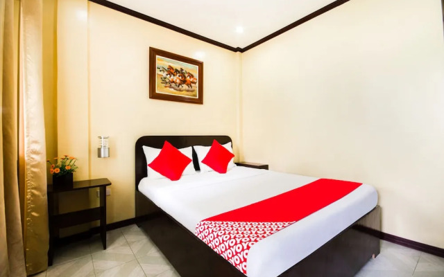 OYO 409 Bans Beach Resort