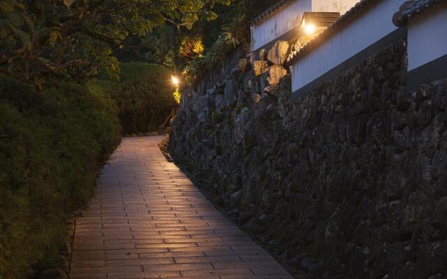 Beppu Onsen Beppu Showaen