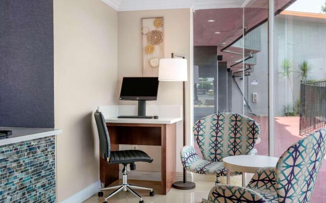 Clarion Pointe Fresno near Yosemite
