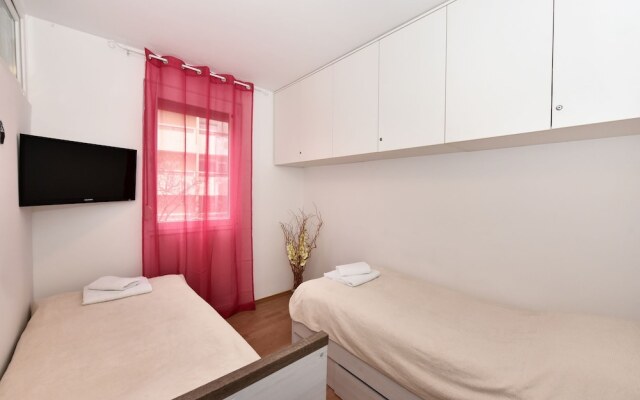 Apartment Purple Summer City