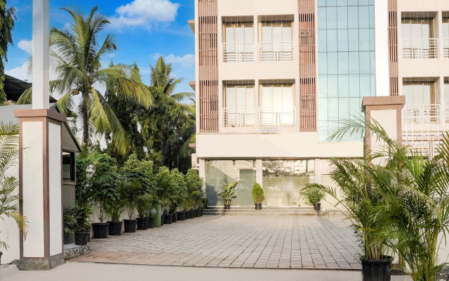 Super Townhouse Vasai Express Highway Formerly Majestic Inn