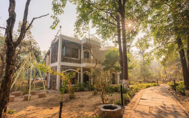 Jungle King Resort