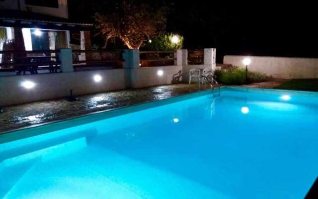 Alghero Villa Melissa per 6 persone con piscina e giardino