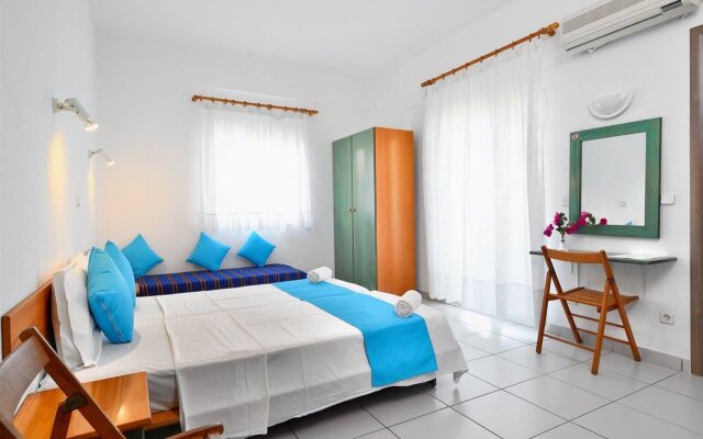 Studio Nikiti Beach