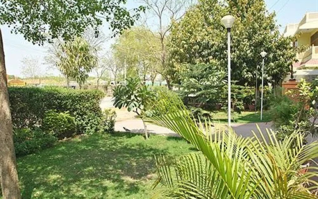 Collection O 7238 Hotel Mansarovar Palace