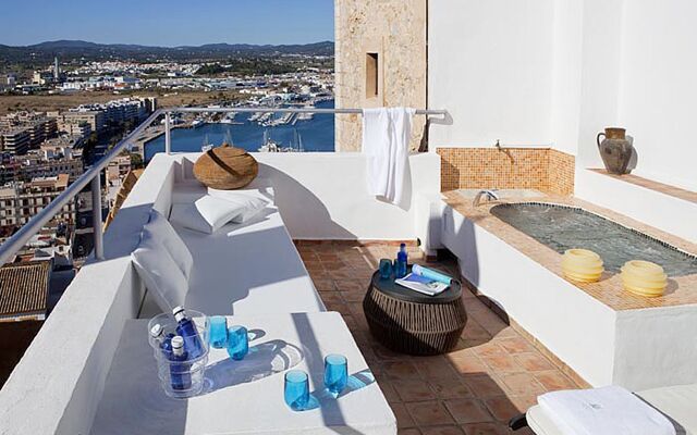 Hotel La Torre del Canonigo - Small Luxury Hotels