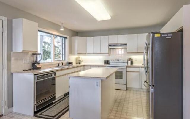 Sunset Peak - 3 Bed / 4 Bath Home