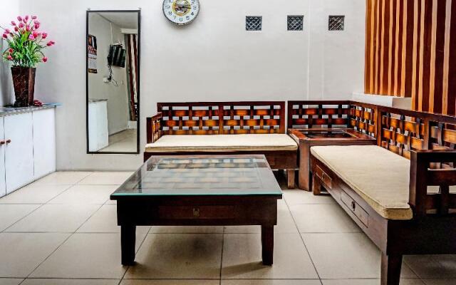 Oyo 91812 Nh Kost Syariah