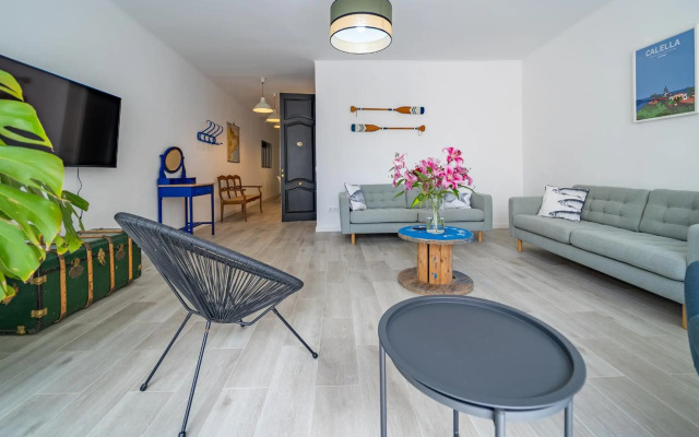 CAN MARTINEZ Calella Beach Boutique Apartment