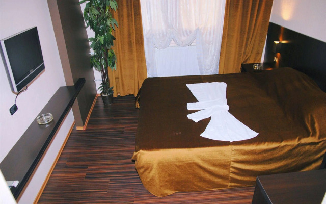 Petrus Hotel