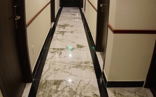 Collection O Emerald Luxury Apartment - Near SECC