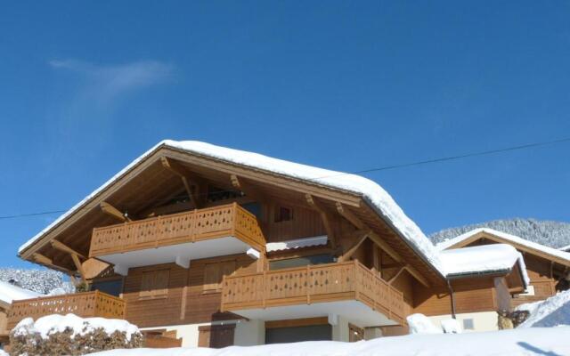 Appartement La Clusaz, 4 pièces, 6 personnes - FR-1-304-143