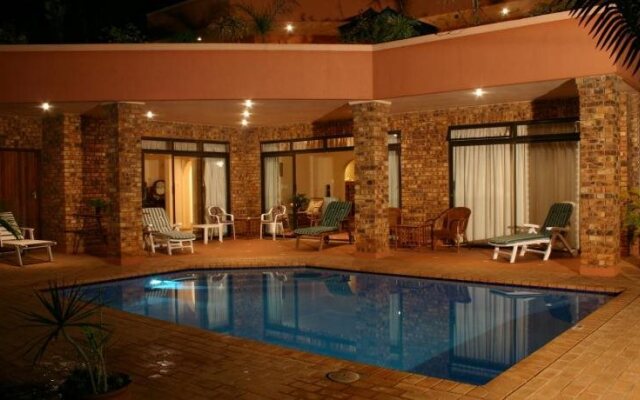 Ibis Lodge
