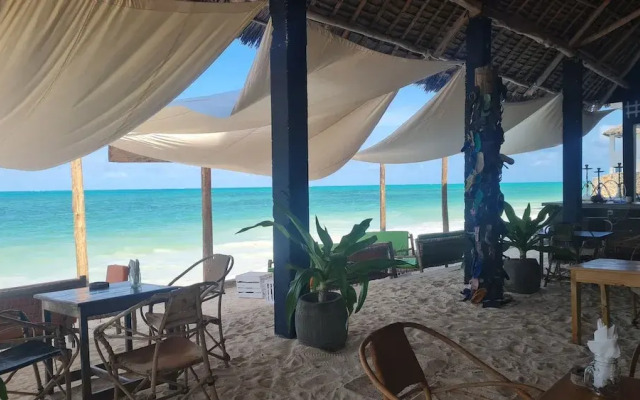 Garden Beach Bungalows