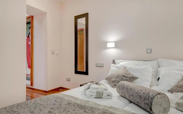 Palace Suites Heritage Hotel – Adults Only